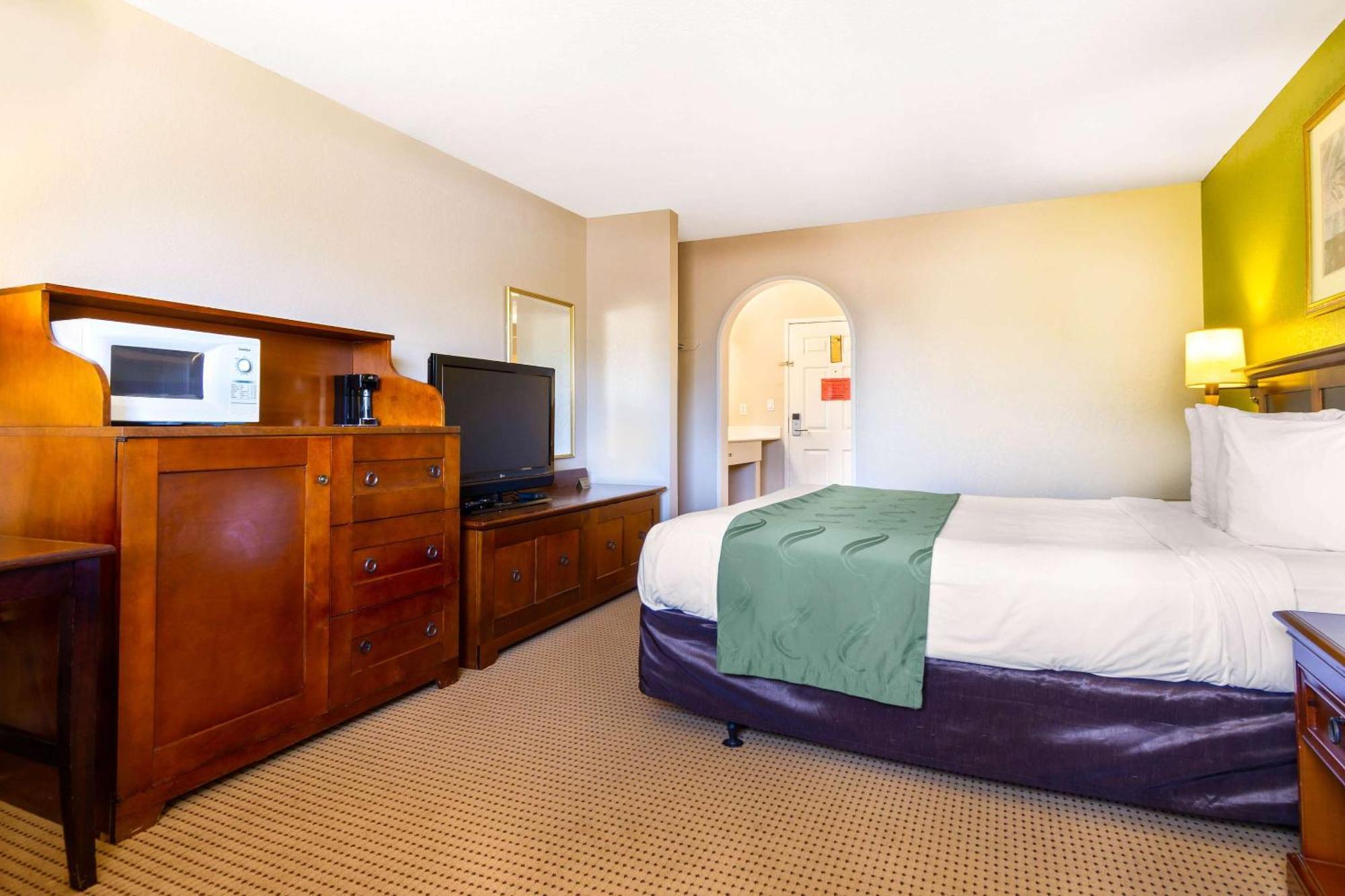 Rodeway Inn Auburn Εξωτερικό φωτογραφία