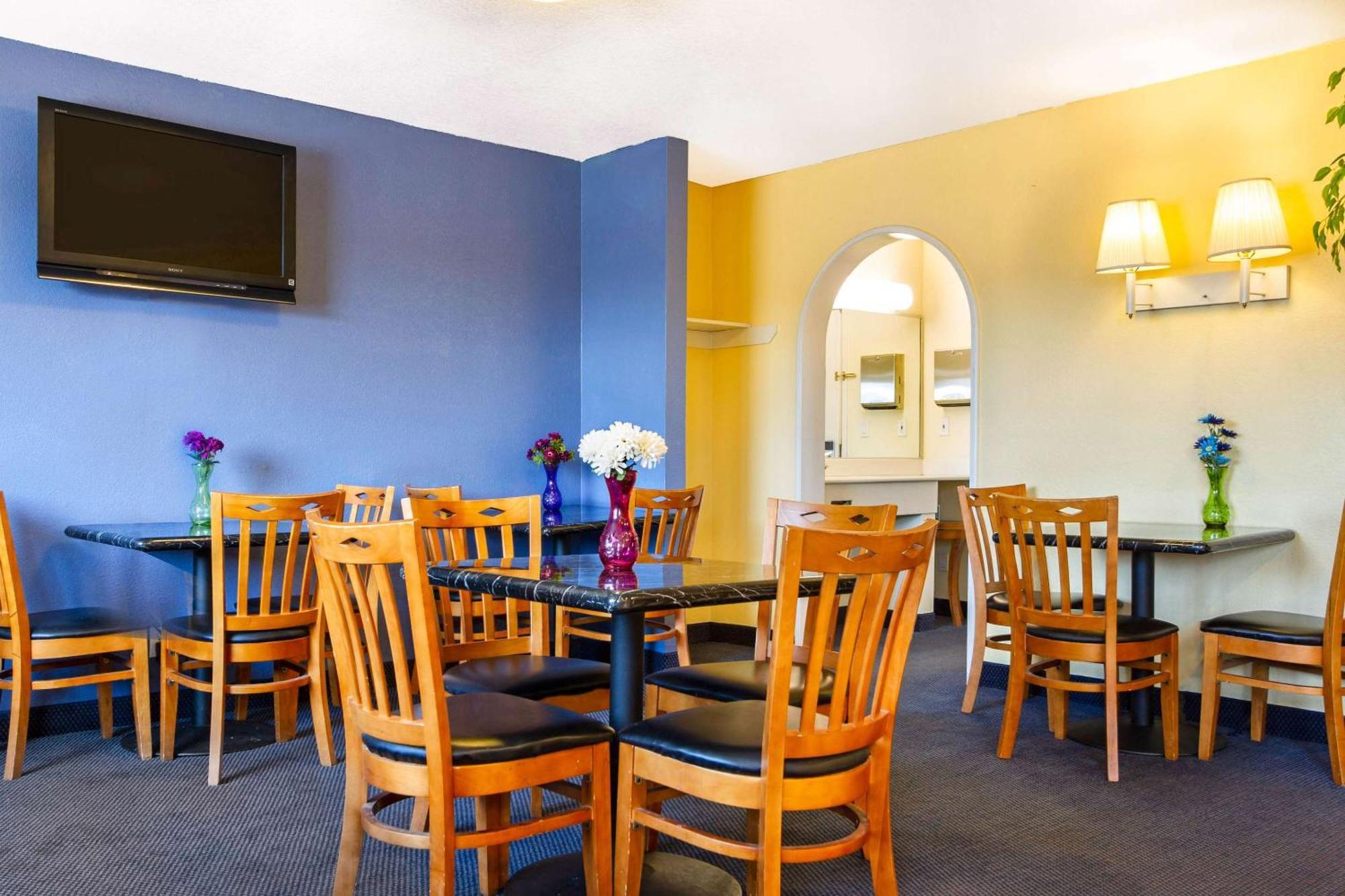 Rodeway Inn Auburn Εξωτερικό φωτογραφία