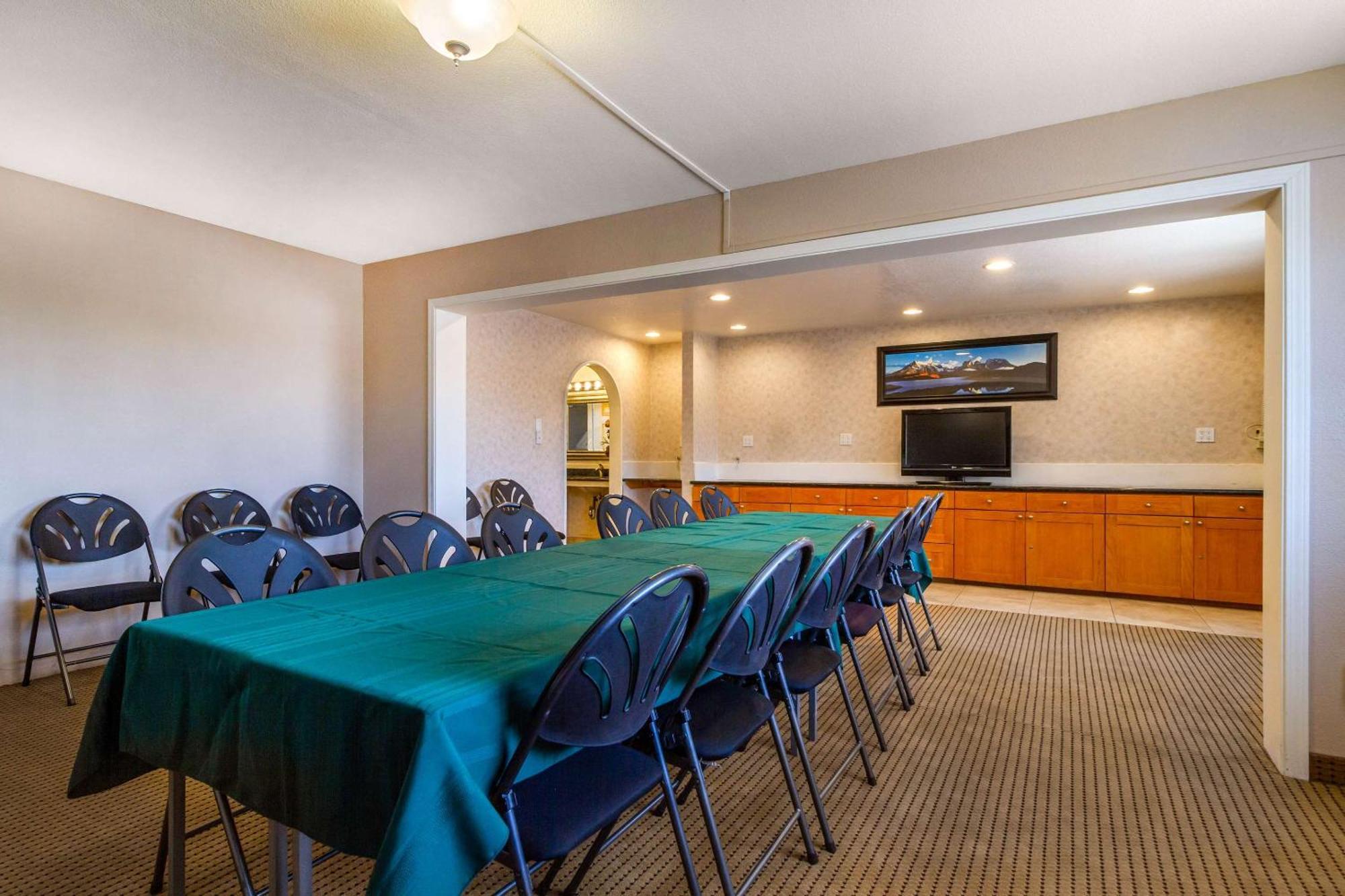 Rodeway Inn Auburn Εξωτερικό φωτογραφία