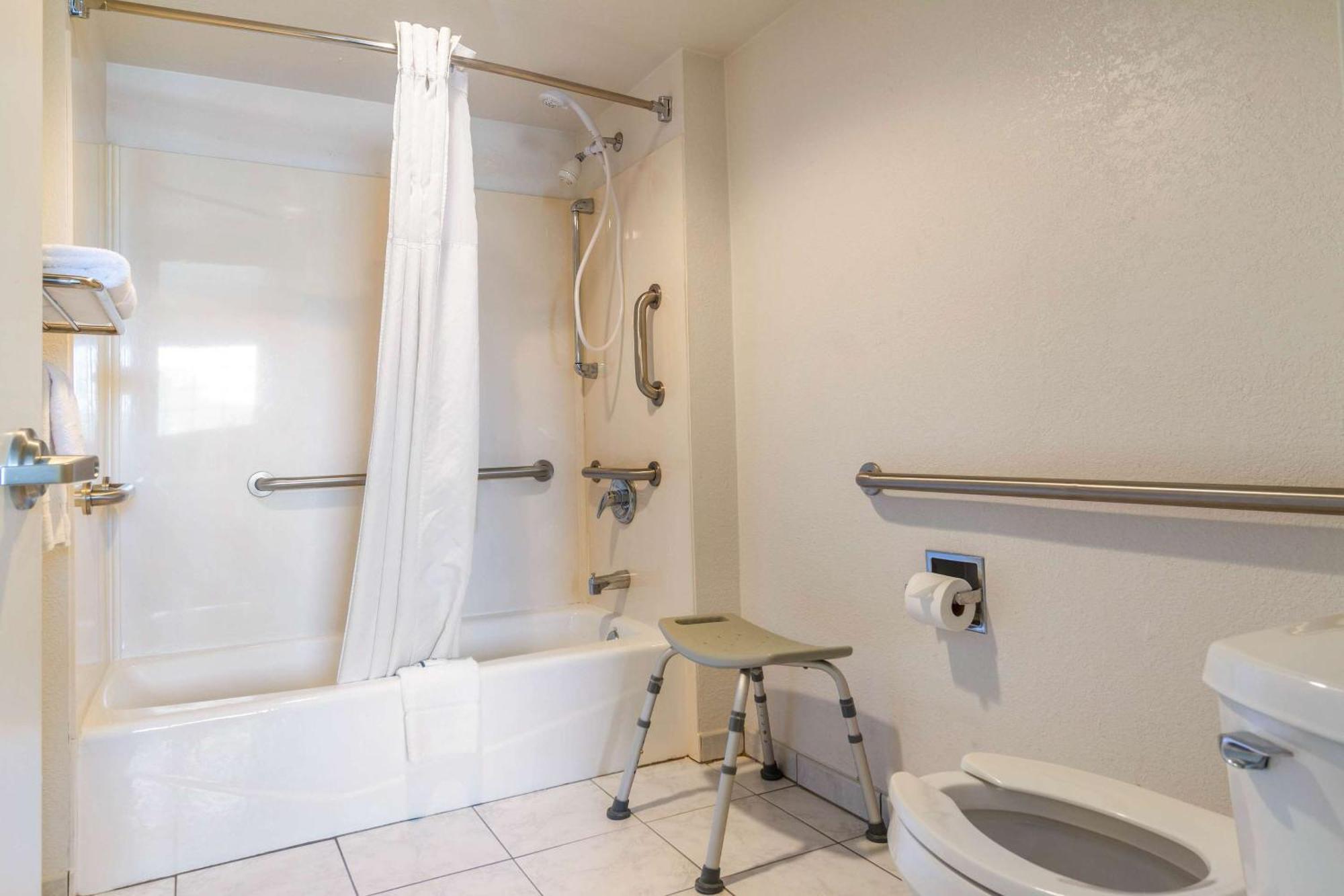 Rodeway Inn Auburn Εξωτερικό φωτογραφία