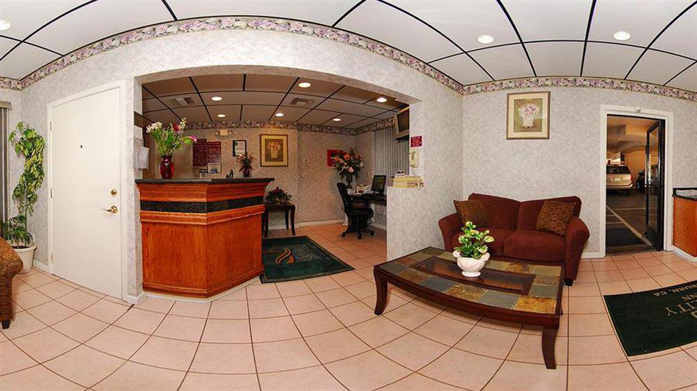 Rodeway Inn Auburn Εξωτερικό φωτογραφία